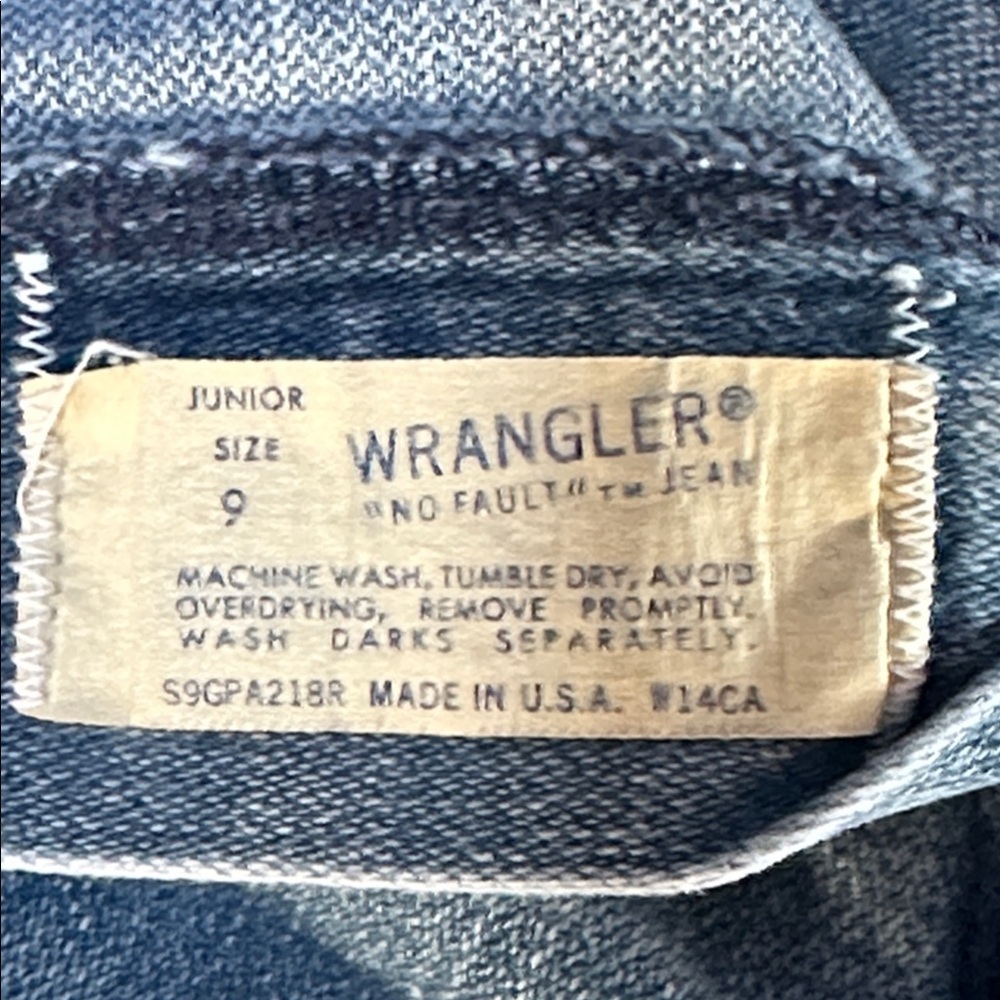Wrangler Vintage 70’s Classic Blue Denim Jeans. High rise, wide leg. Size 9 - Picture 7 of 8